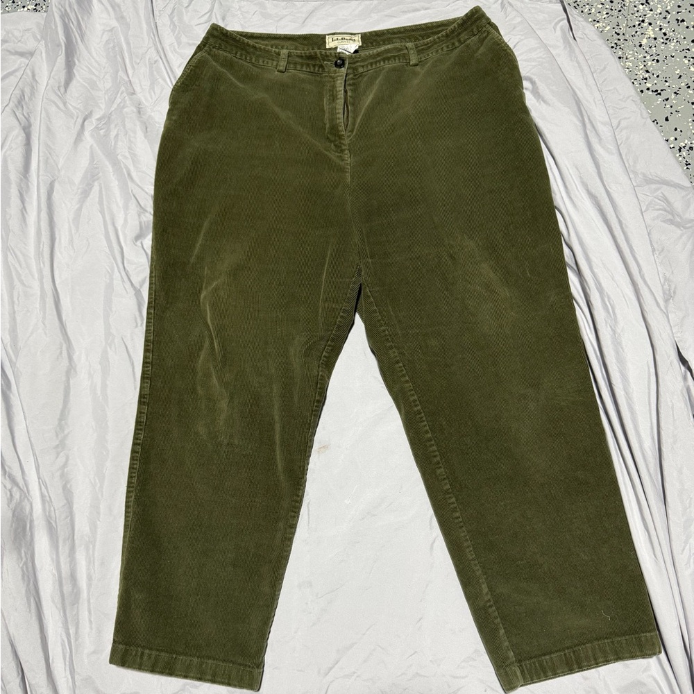 L.L. Bean Curvy Fit Green Corduroy Pants Size 18